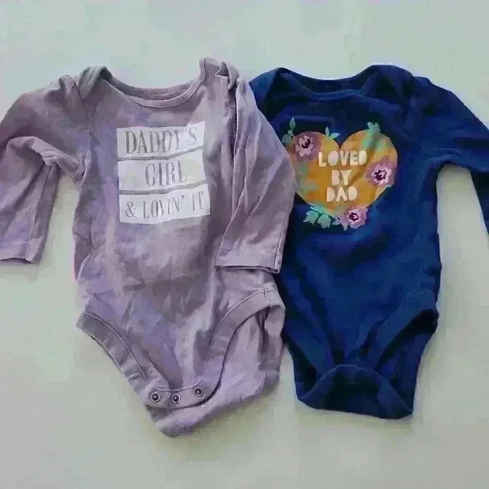 💥2 bundle💥 baby onsie long sleeve "daddy's girl" "loved by  dad" US 3-6m